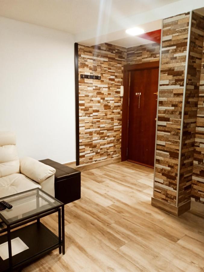 Precioso Apartamento 3 Habitaciones. Con Patio. Camas Eksteriør bilde