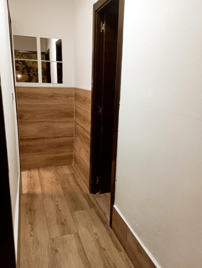 Precioso Apartamento 3 Habitaciones. Con Patio. Camas Eksteriør bilde