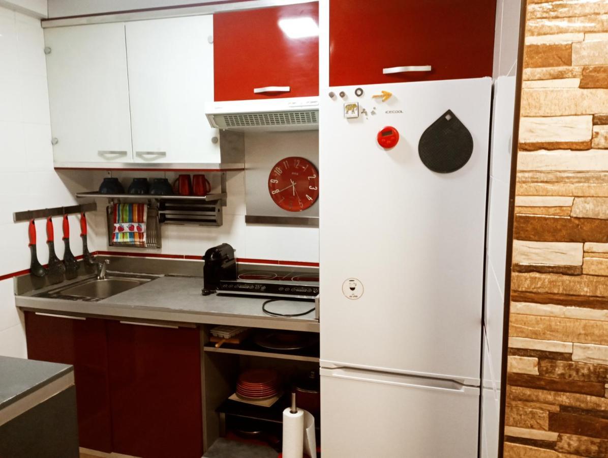 Precioso Apartamento 3 Habitaciones. Con Patio. Camas Eksteriør bilde